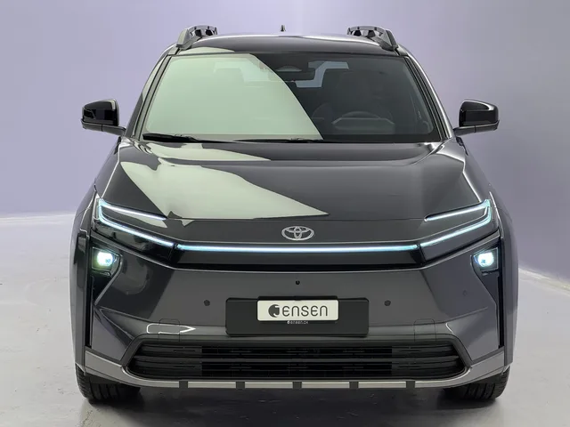 TOYOTA bZ4X Touring Premium AWD