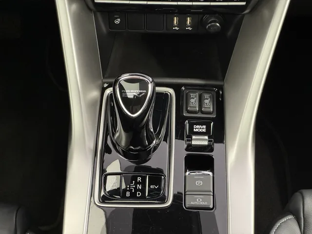 MITSUBISHI Eclipse Cross 2.4 PHEV Diamond 4x4