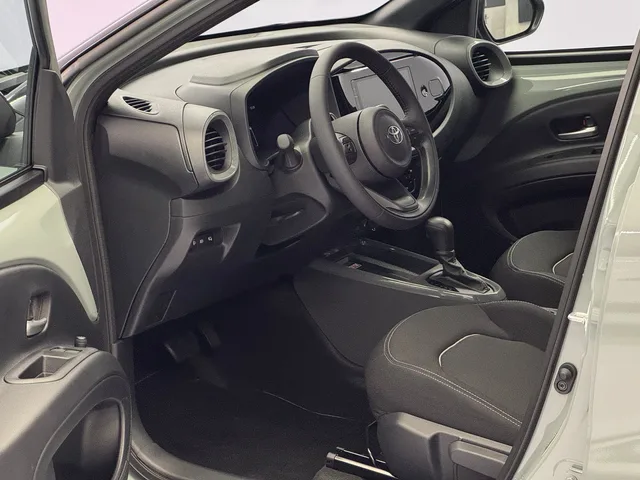 TOYOTA Aygo X 1.5 VVT-i HSD Trend