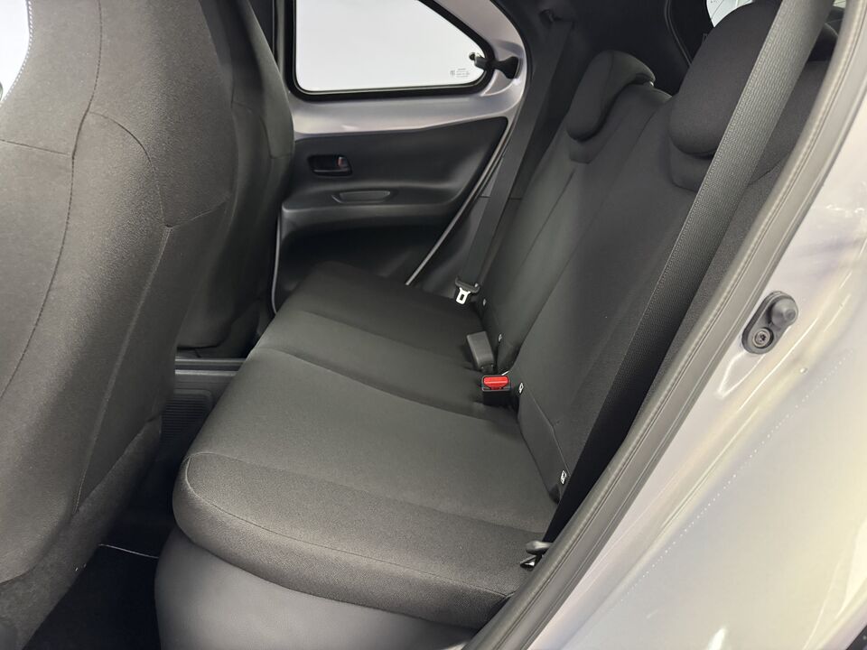 Aygo X 1.5 VVT-i HSD Trend