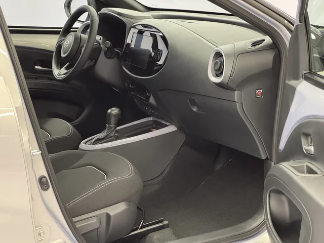 TOYOTA Aygo X 1.5 VVT-i HSD Trend