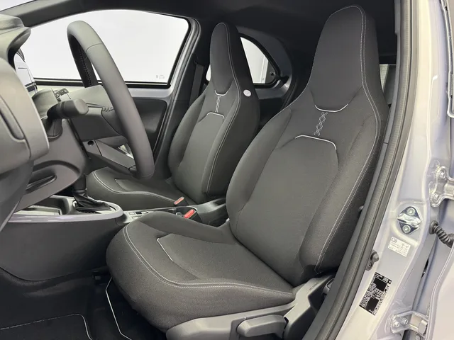 TOYOTA Aygo X 1.5 VVT-i HSD Trend