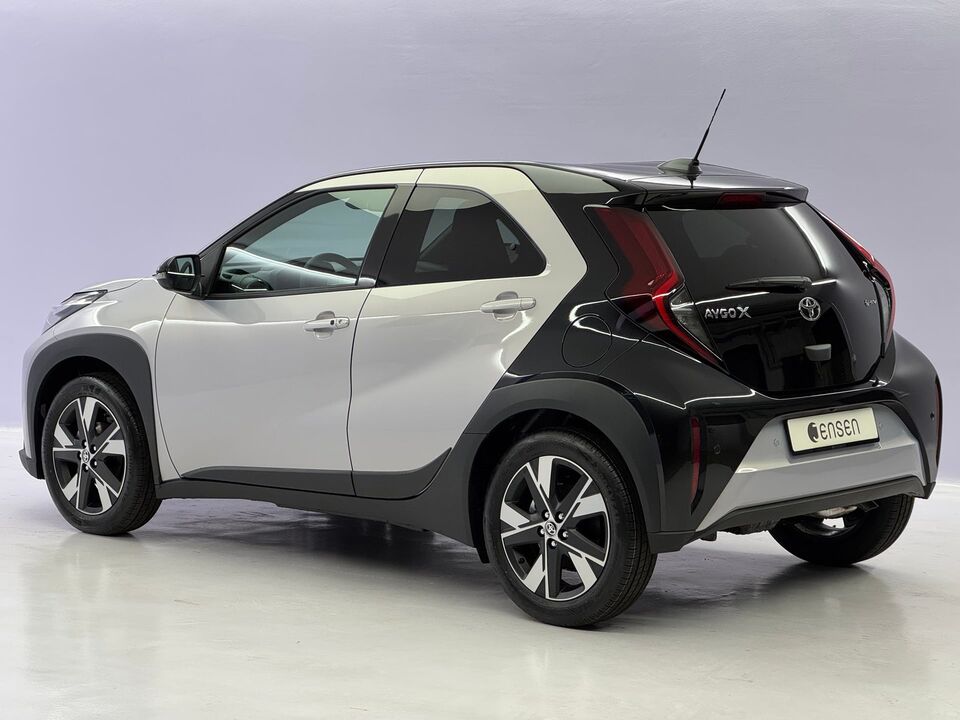 Aygo X 1.5 VVT-i HSD Trend