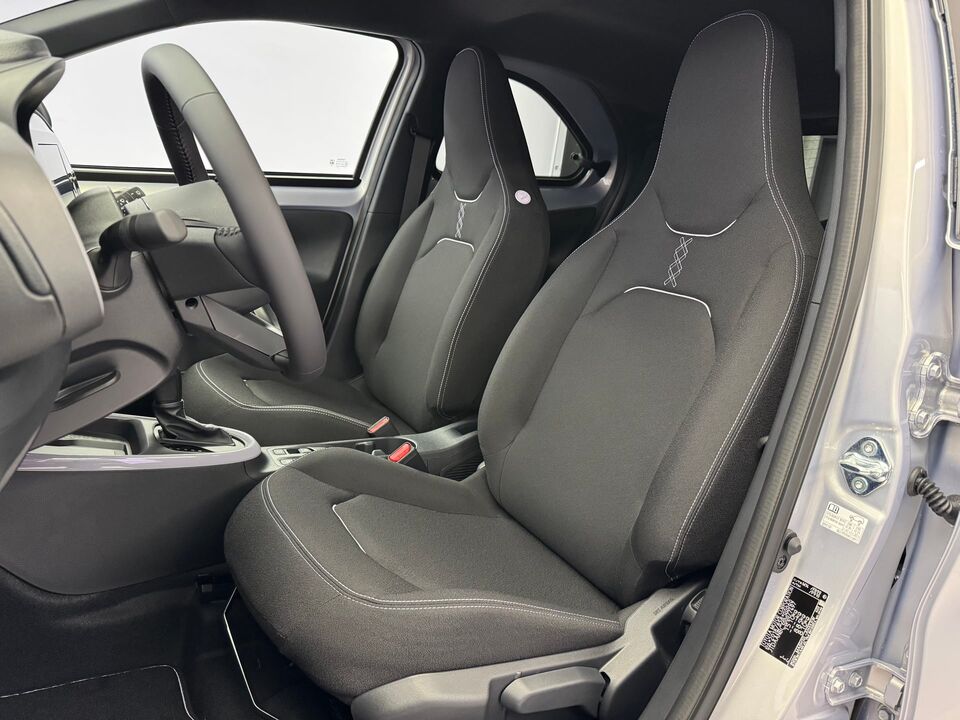 Aygo X 1.5 VVT-i HSD Trend