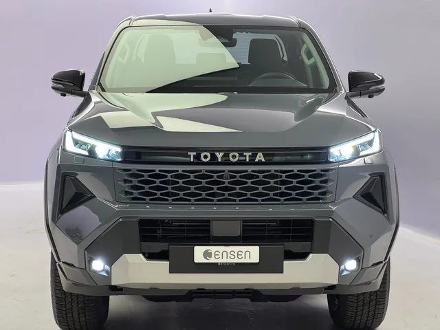 TOYOTA Hilux Double Cab.-Pick-up 2.8 D-4D MHEV 204 Style 4x4