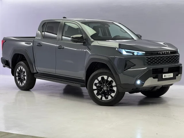 TOYOTA Hilux Double Cab.-Pick-up 2.8 D-4D MHEV 204 Style 4x4