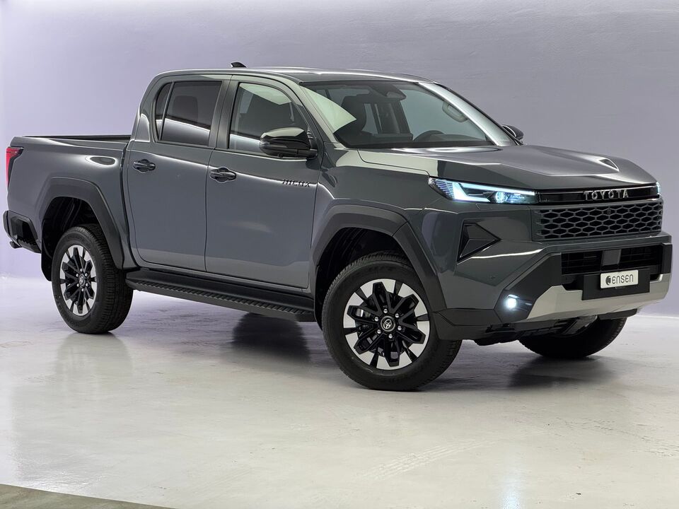 Hilux Double Cab.-Pick-up 2.8 D-4D MHEV 204 Style 4x4