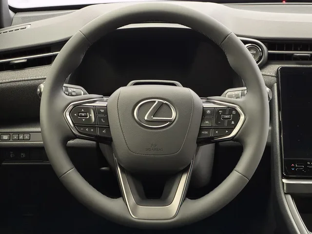 LEXUS LBX 1.5 Hybrid Impression