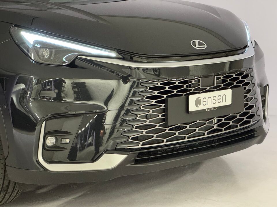 LBX 1.5 Hybrid Elegant AWD