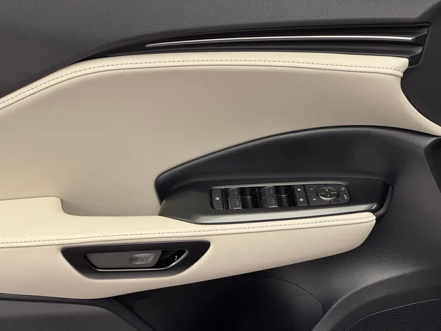 LEXUS LBX 1.5 Hybrid Elegant AWD