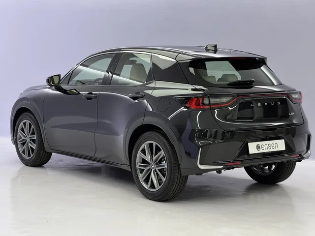 LEXUS LBX 1.5 Hybrid Elegant AWD