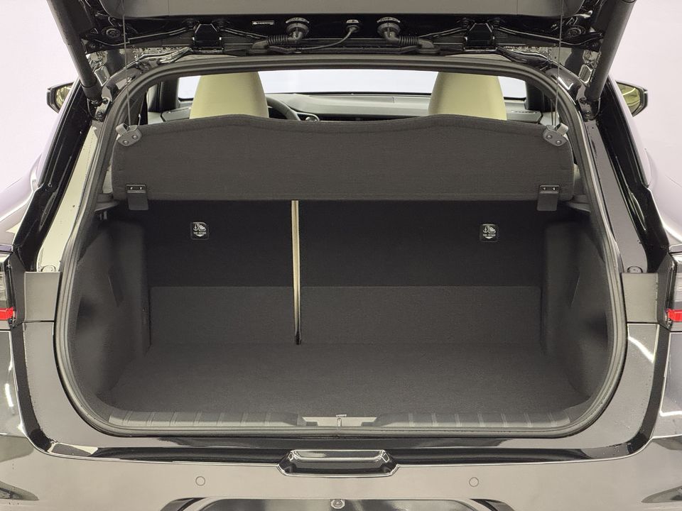 LBX 1.5 Hybrid Elegant AWD
