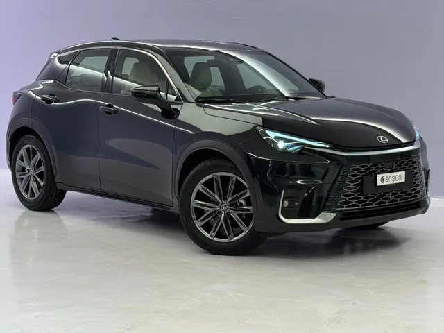 LEXUS LBX 1.5 Hybrid Elegant AWD