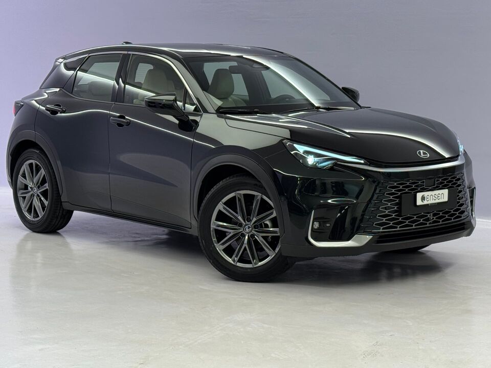 LBX 1.5 Hybrid Elegant AWD