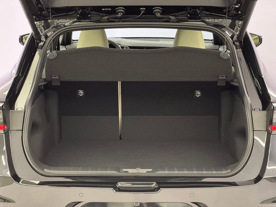 LBX 1.5 Hybrid Elegant AWD