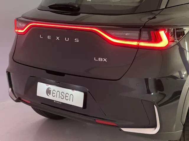 LEXUS LBX 1.5 Hybrid Elegant AWD