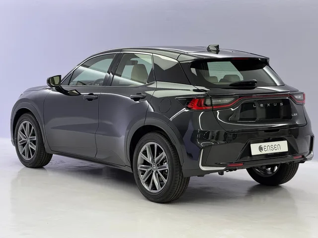 LEXUS LBX 1.5 Hybrid Elegant AWD