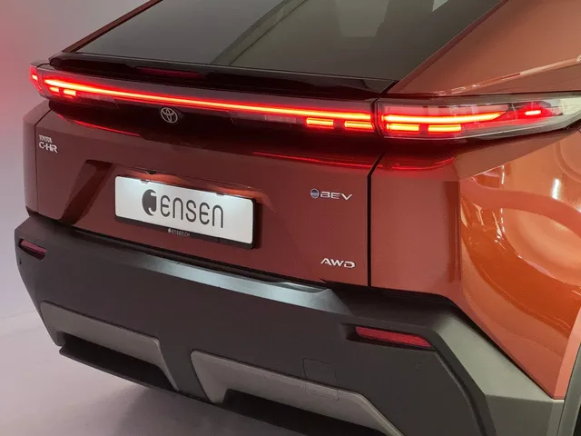 TOYOTA C-HR+ Style AWD