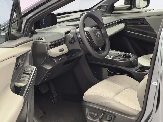TOYOTA C-HR+ Premium AWD