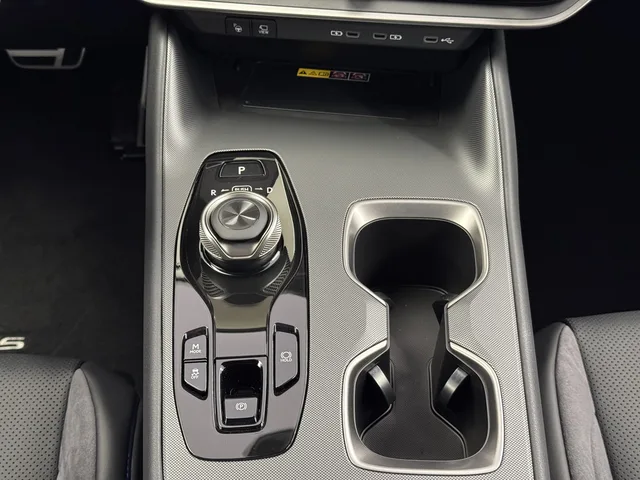 LEXUS RZ 550e F Sport AWD
