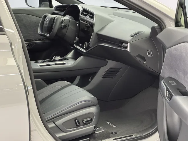 LEXUS RZ 550e F Sport AWD