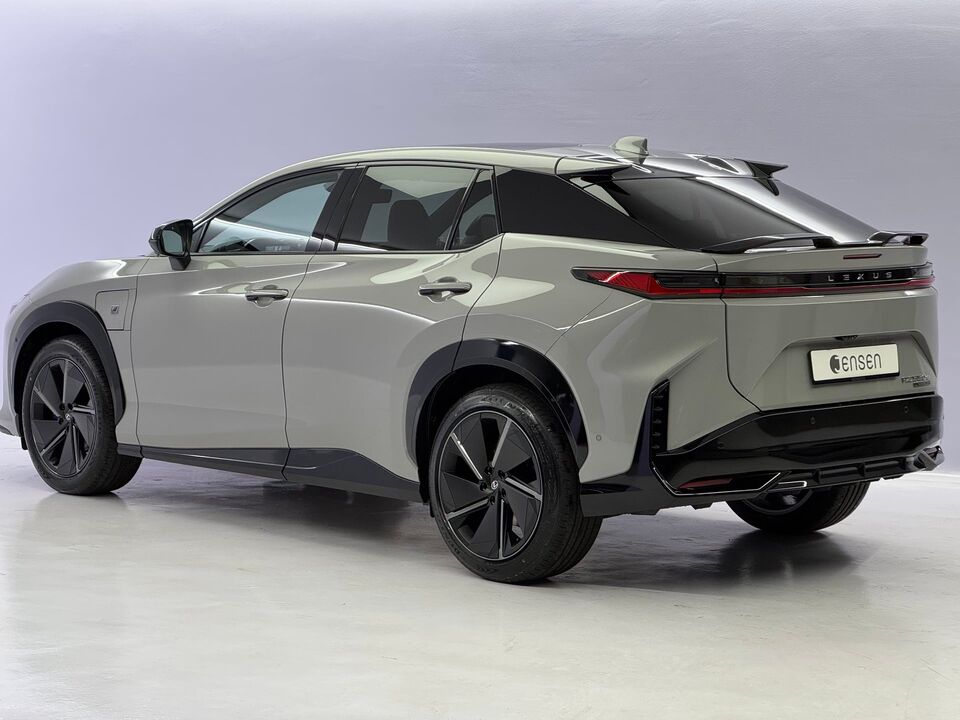 RZ 550e F Sport AWD