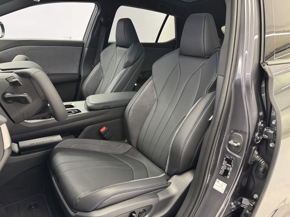 RZ 550e F Sport AWD