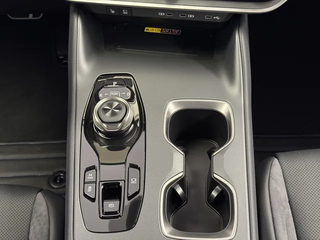 LEXUS RZ 550e F Sport AWD