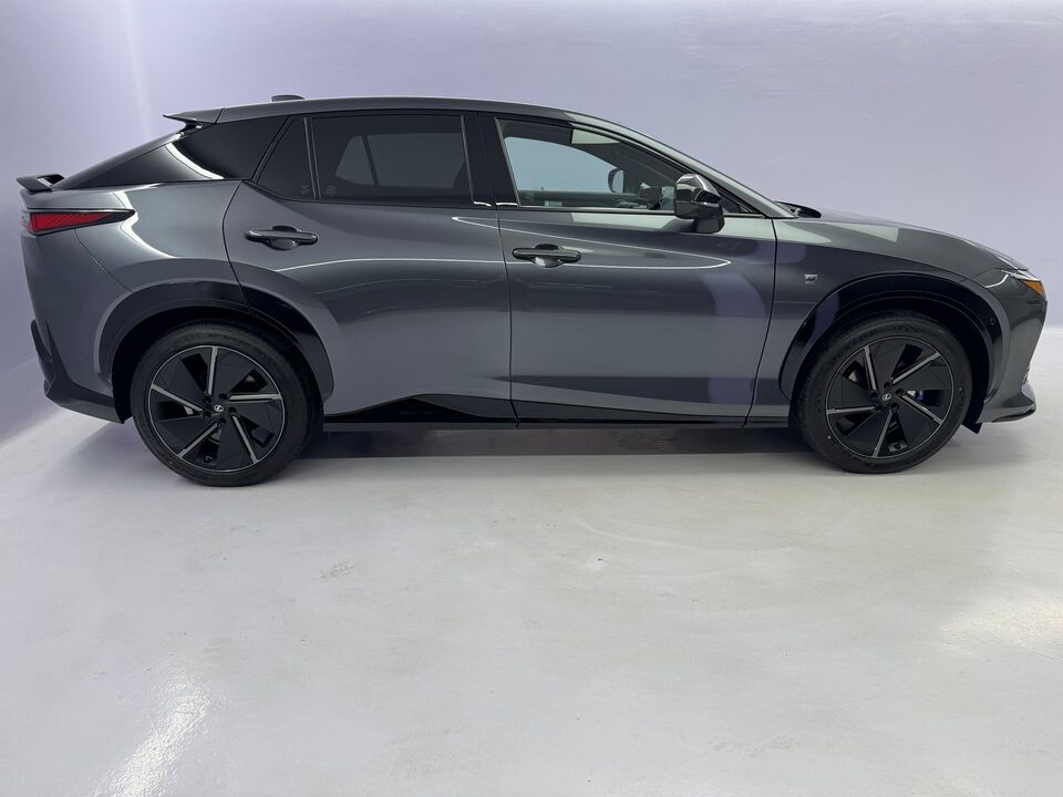 RZ 550e F Sport AWD