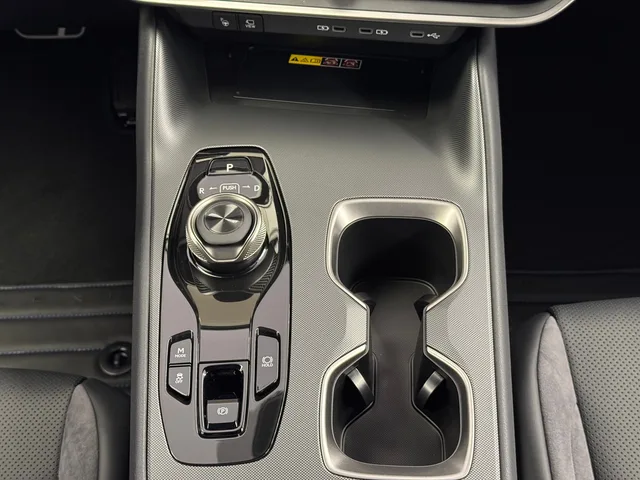 LEXUS RZ 550e F Sport AWD