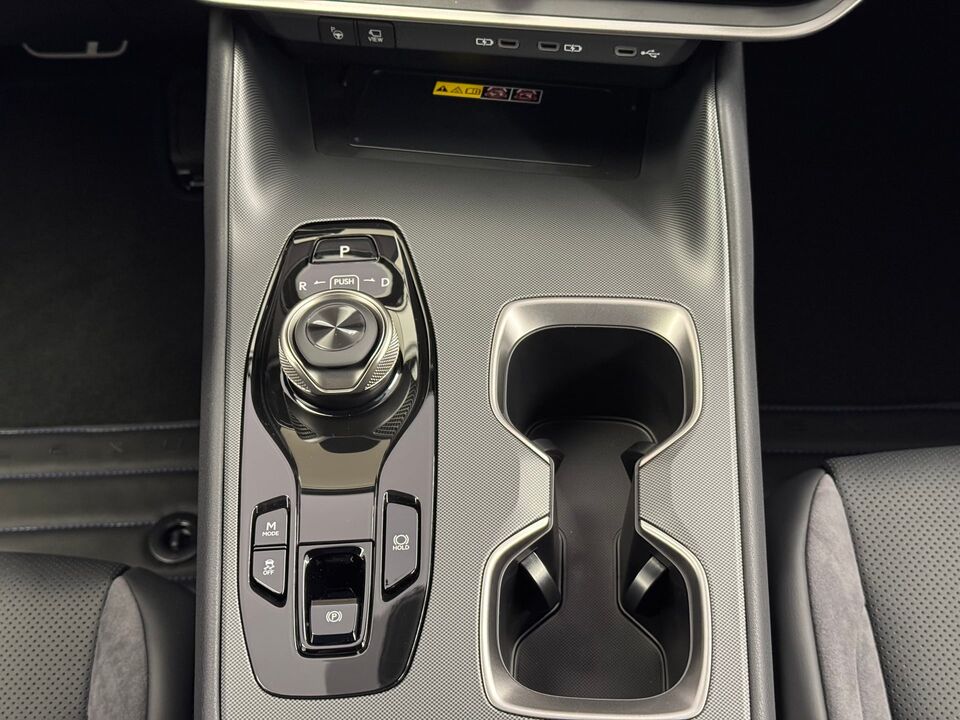 RZ 550e F Sport AWD