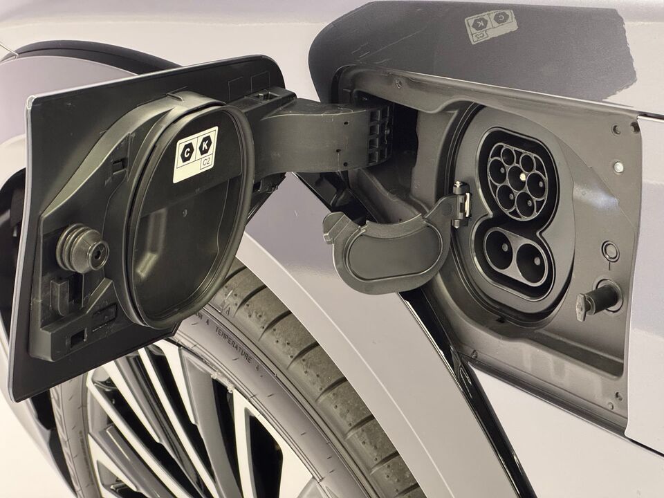 RZ 500e Excellence AWD