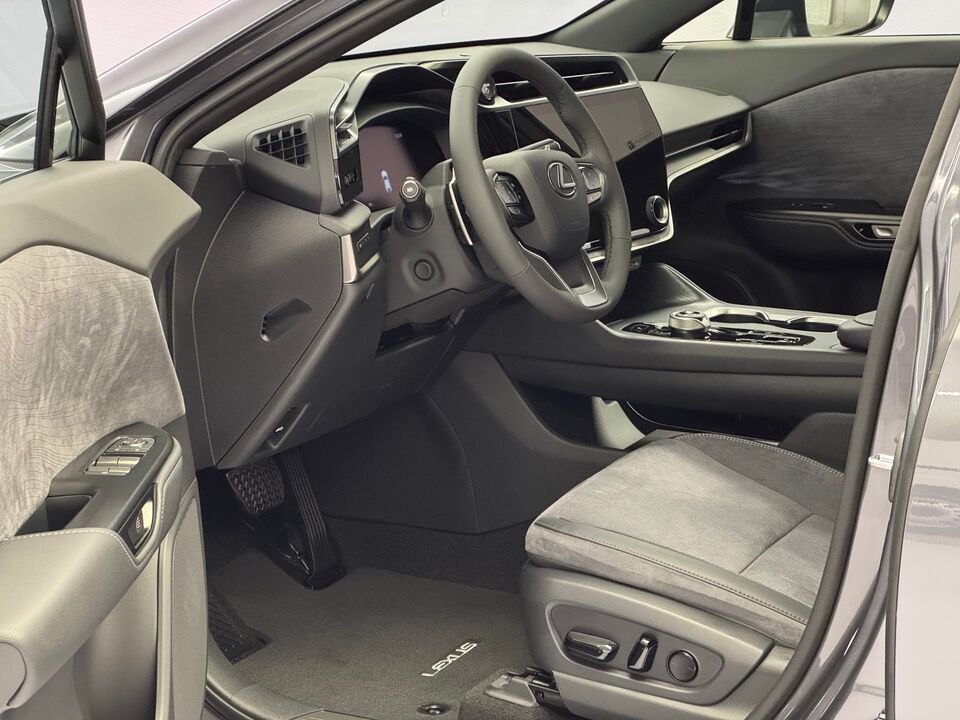 RZ 500e Excellence AWD