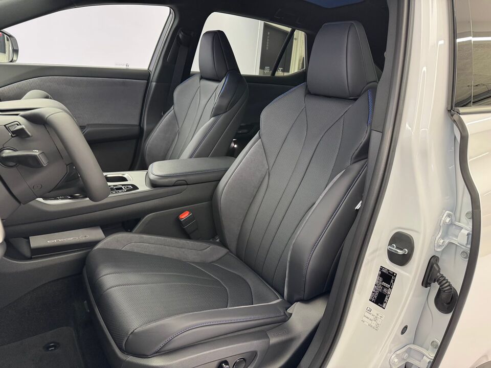 RZ 550e F Sport AWD