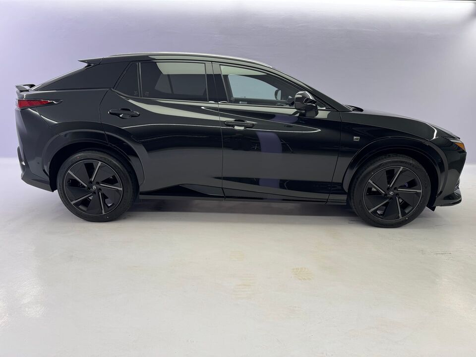 RZ 550e F Sport AWD
