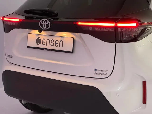 TOYOTA Yaris Cross 1.5 VVT-i HSD Premium AWD-i