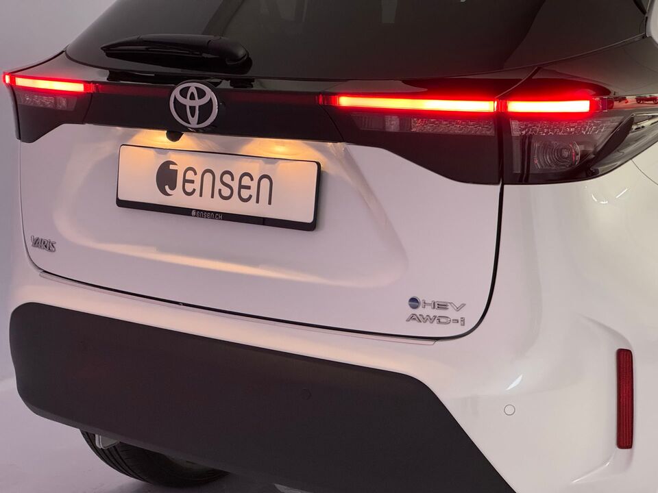 Yaris Cross 1.5 VVT-i HSD Premium AWD-i