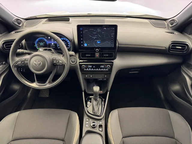 TOYOTA Yaris Cross 1.5 VVT-i HSD Premium AWD-i