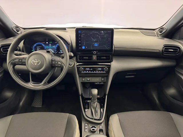 TOYOTA Yaris Cross 1.5 VVT-i HSD Premium AWD-i