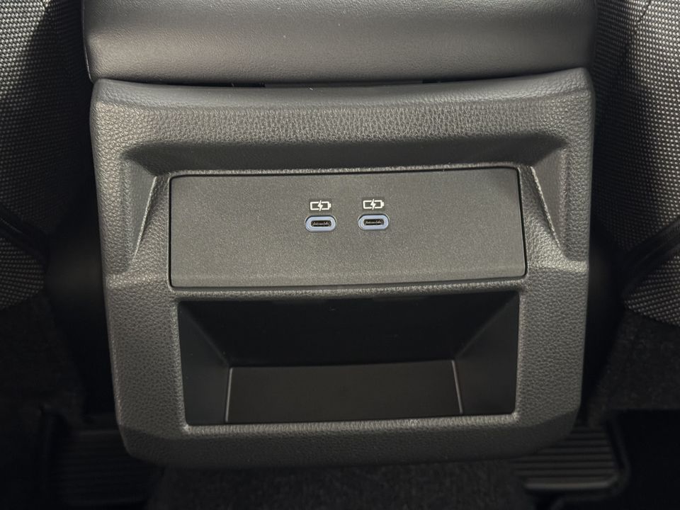 Hilux Double Cab.-Pick-up 59KWh Comfort AWD