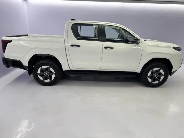TOYOTA Hilux Double Cab.-Pick-up 59KWh Comfort AWD