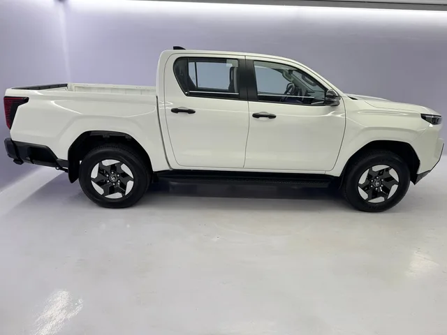 TOYOTA Hilux Double Cab.-Pick-up 59KWh Comfort AWD