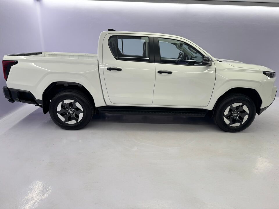 Hilux Double Cab.-Pick-up 59KWh Comfort AWD