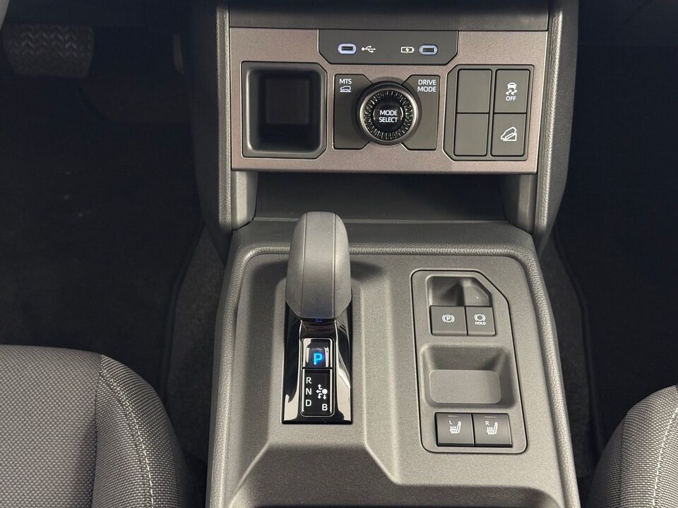 Hilux Double Cab.-Pick-up 59KWh Comfort AWD