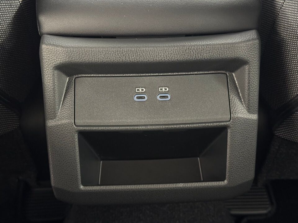 Hilux Double Cab.-Pick-up 59KWh Comfort AWD