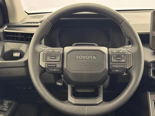 TOYOTA Hilux Double Cab.-Pick-up 59KWh Comfort AWD