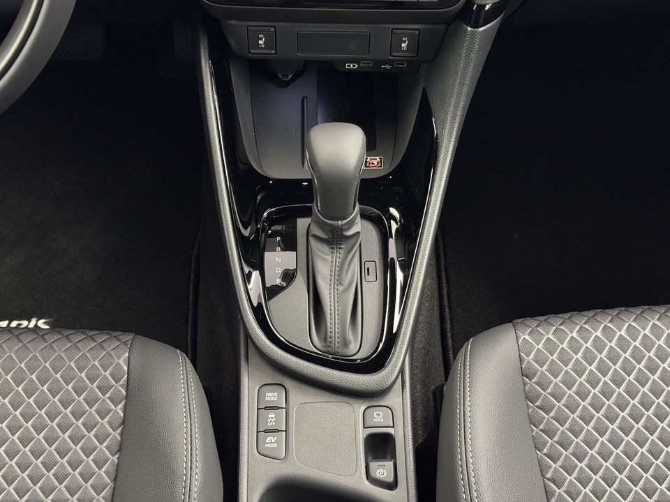 Yaris 1.5 VVT-i HSD Premium