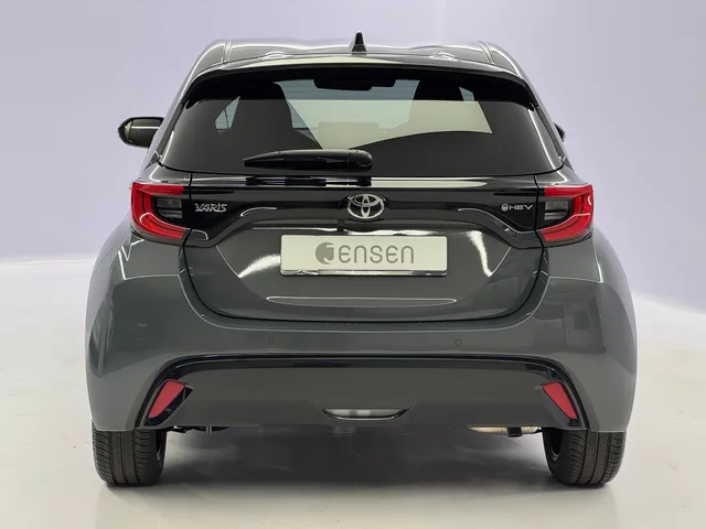 TOYOTA Yaris 1.5 VVT-i HSD Premium