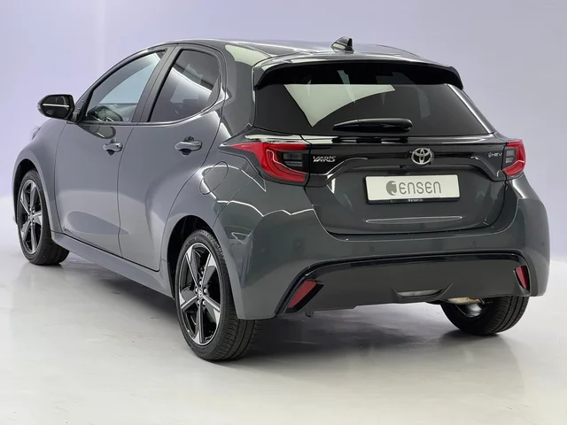 TOYOTA Yaris 1.5 VVT-i HSD Premium