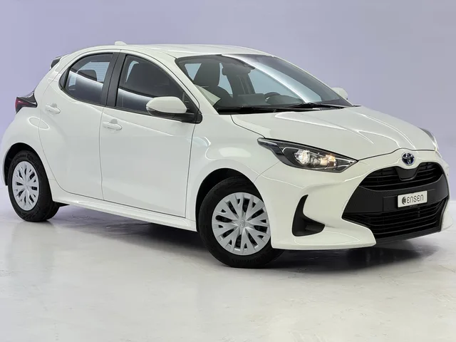 TOYOTA Yaris 1.5 VVT-i HSD Comfort
